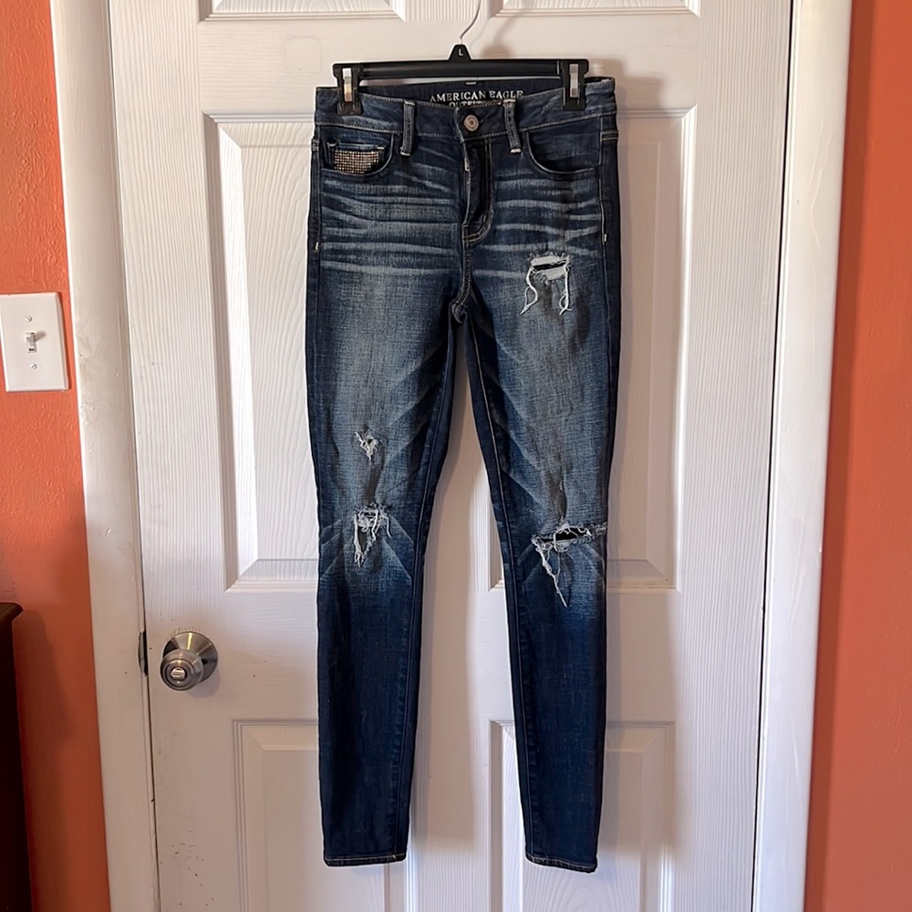 American Eagle Ripped Skinny Jeans Size 4